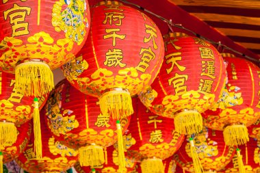 Savaş gemisi yerine Çin lamba