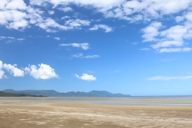 Cannonvale Beach Airlie Beach