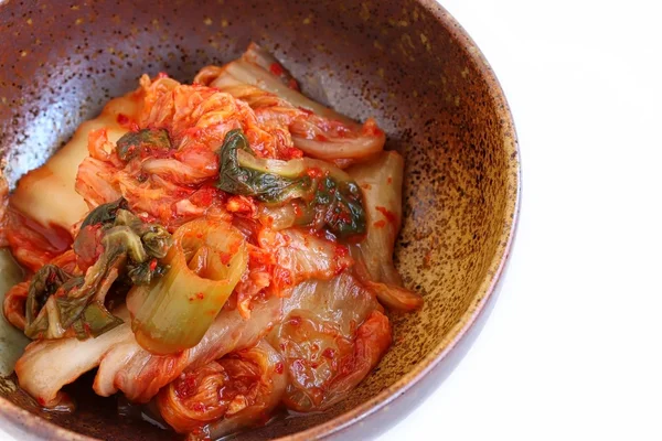 Kimchi beyaz arka plan üzerinde