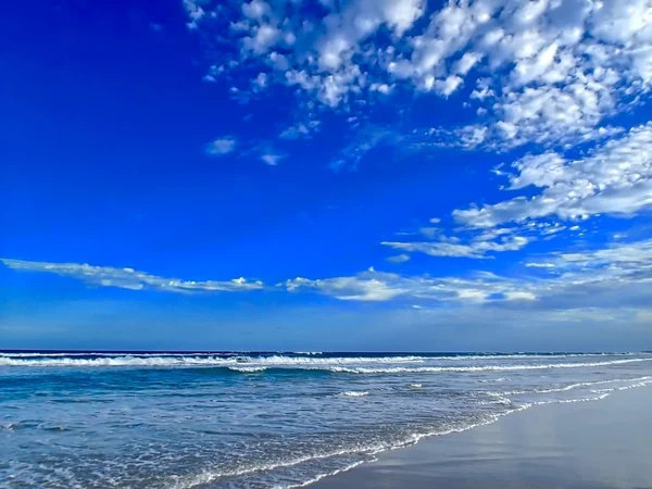 漂流海滩在努萨 — 图库照片