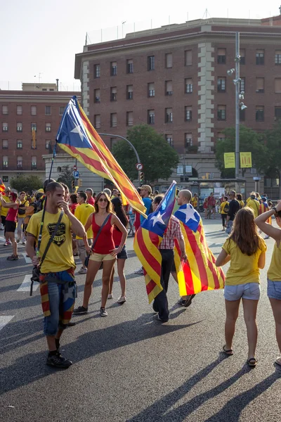 People manifesting independence during the National Day of Catalonia — Stock Photo, Image