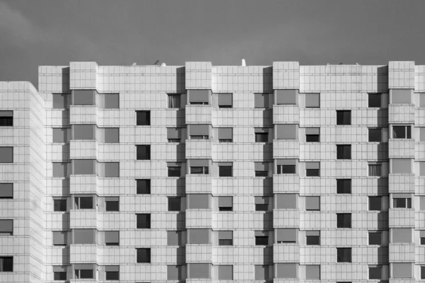 Patterned exterior of block of flat facade — Stock Photo, Image