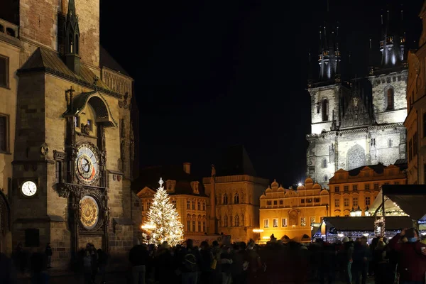 Рождество Праге Декабрь 2020 Староместская Площадь Пражские Астрономические Часы Церковь — стоковое фото
