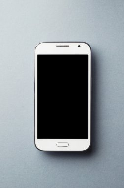 Beyaz akıllı telefon