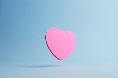 Yapışkan Not şeklinde pembe kalp 