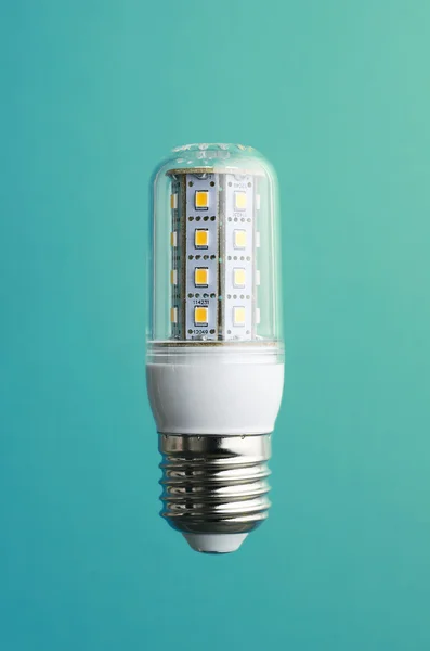 Lampadina a LED SMD a risparmio energetico — Foto Stock