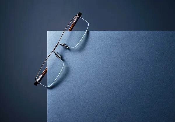 Прості і сучасні окуляри — стокове фото