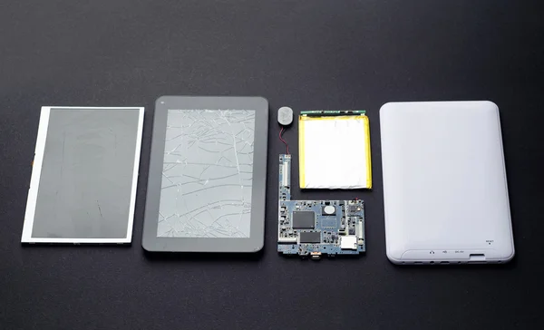 Komponenty złamane tabletu — Zdjęcie stockowe