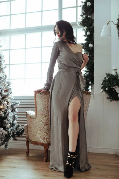 Mode Belle Femme Près Sapin Noël — Photo