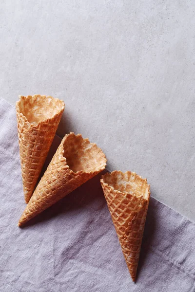 Сладкая Еда Пустой Рожок Мороженого — стоковое фото
