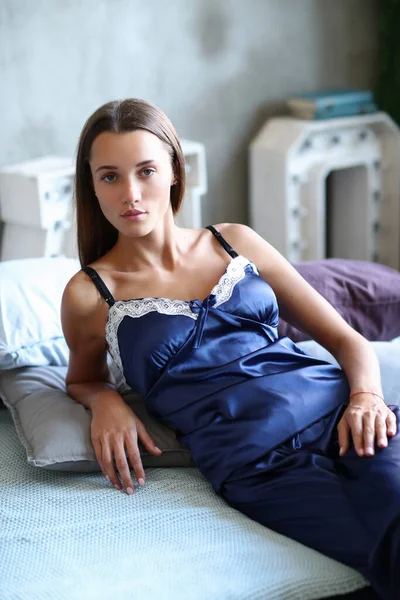 Lencería Ropa Dormir Hermosa Chica Camisón Azul —  Fotos de Stock