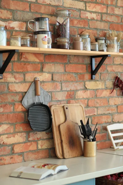 Mutfak eşyaları. Mutfak iç ve gereçler