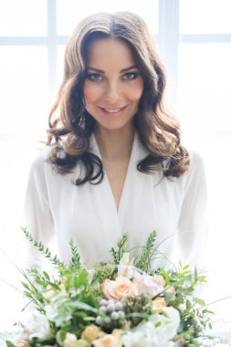 Düğün. Bir gelinlik güzel gelin