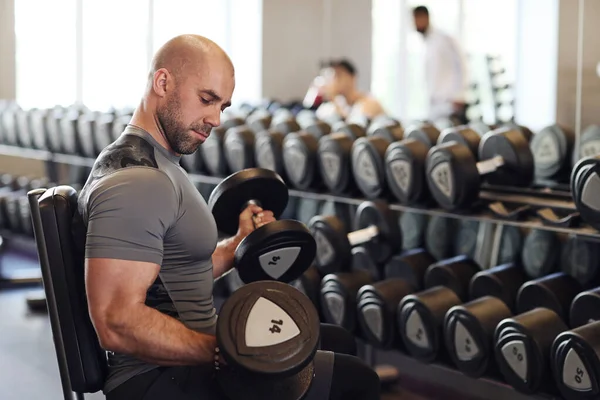 Fitness Hombre Gimnasio — Foto de Stock