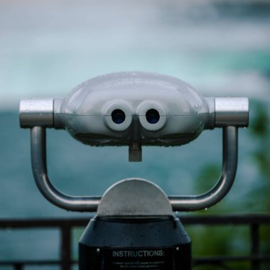 Köprüdeki bir teleskop görüntüsü