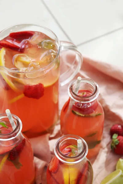 Limonada Bebida Refrescante Mesa — Foto de Stock