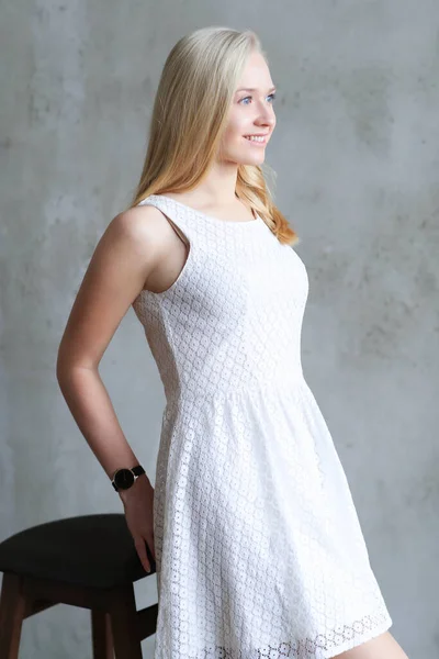 Lifestyle Recreation Beautiful Woman White Dress — Stock Photo, Image