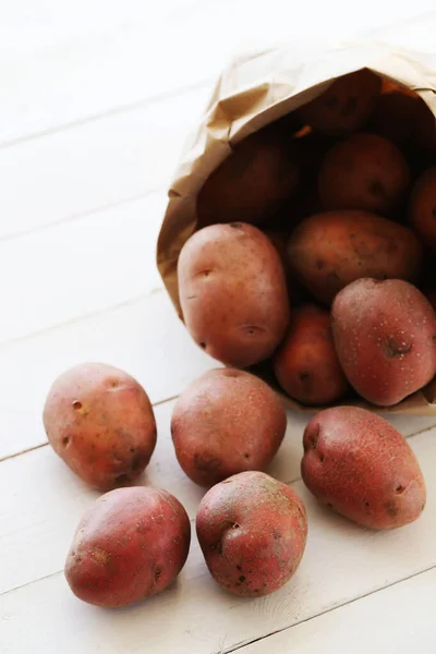 Rauw Voedsel Rode Aardappel Tafel — Stockfoto