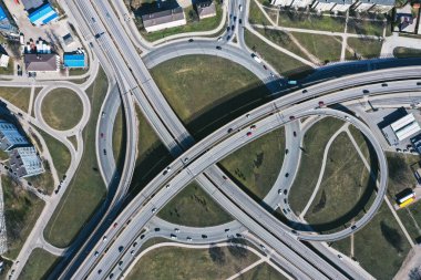 Bir İHA ile yakalanan şehrin kuş bakışı görüntüsü