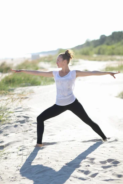 Sport Mode Vie Yoga Sur Plage — Photo