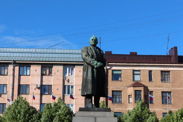 Памятник В. И. Ленину на Красной площади в Выборге . — стоковое фото