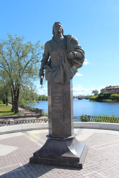 Пам'ятник загальні адмірал, граф Федір Матвійович Апраксіна. — стокове фото