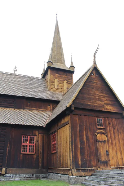 Chiesa a Lom, Norvegia è stata costruita più di 800 anni fa . — Foto Stock