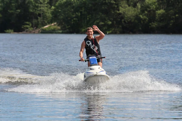 Action-Foto Mann auf Jetski. — Stockfoto