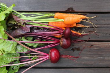 Birkaç havuç ve beetroots.