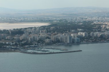 Larnaka şehir uçaktan.