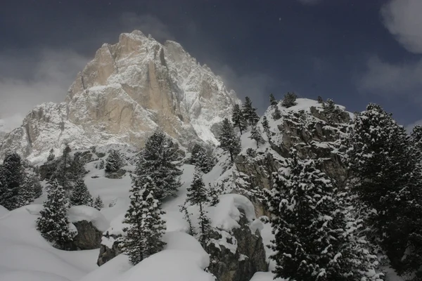 Snowboard. Dolomites skiing resort. — Stock Photo, Image