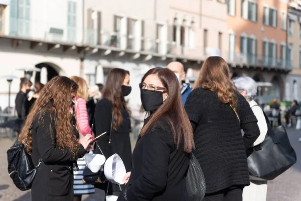 Octobre 2020 Brescia Italie Filles Dans Masque Théâtral Dans Une — Photo