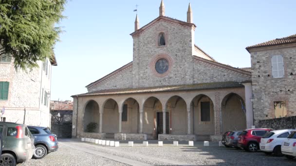 Bobbio Italia Sankt Columbanus Basilika – stockvideo