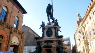 Bolonya, İtalya, Neptün Pınarının Arkası