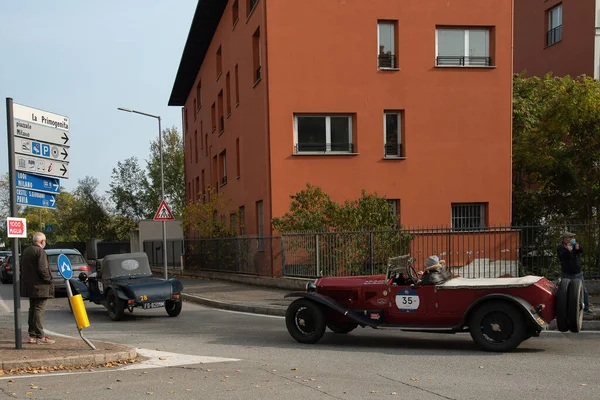 Piacenza, İtalya, 1000 Miglia tarihi yarış arabası, Lancia Lambda 1928