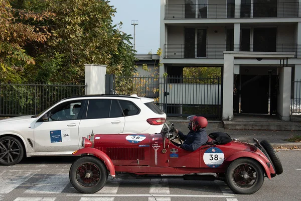 Piacenza, İtalya, 1000 Miglia tarihi yarış arabası, Alfa Romeo 6C 1929