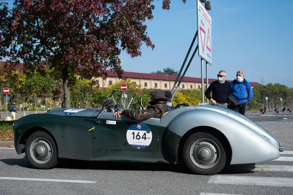 Piacenza, İtalya, 1000 Miglia tarihi yarış arabası, Healey 2400 Westland 1950