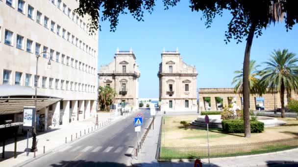 Palermo Italië Uitzicht Vittorio Emanuele Straat Felice Poort — Stockvideo