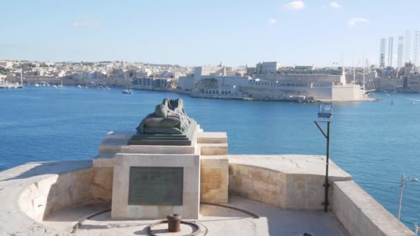 Valletta Malta Kriegerbelagerungsdenkmal — Stockvideo
