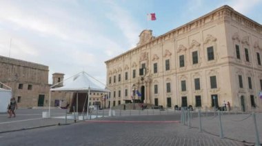 Valletta, Malta, Castille Sarayı manzaralı.