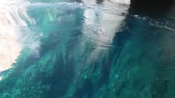 Qrendi Malte Naviguant Dans Grotte Bleue — Video