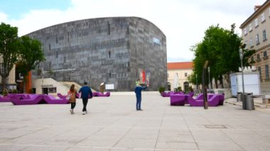 Viyana, Avusturya, Museumsplatz Meydanı manzarası