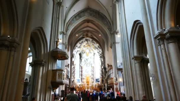 Viena Austria Inclinan Hacia Interior Iglesia Católica San Pedro — Vídeos de Stock