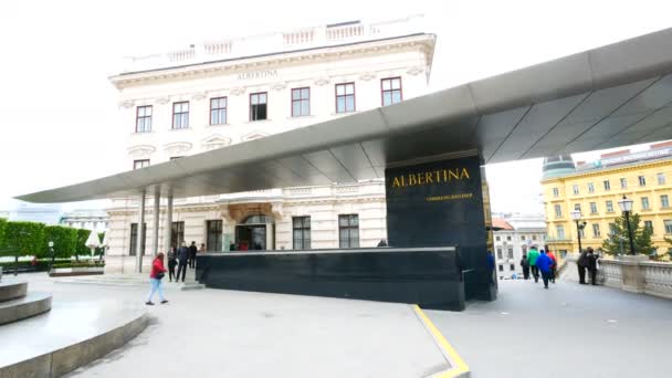 Vienna Austria Albertina Art Museum Entrance — Stock video