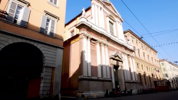 Modena Italien Fasaden Sankt Vincenzo Katolska Kyrkan — Stockvideo