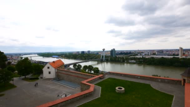 Bratislava Slovakien Landskap Donau Från Slottet — Stockvideo