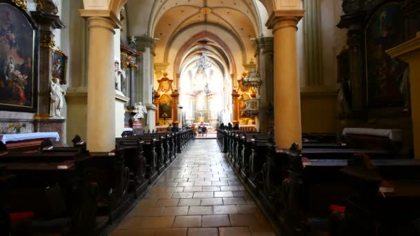 Bratislava Slovacchia All Interno Della Chiesa Dell Annunciazione — Video Stock