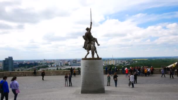 Bratislava Slovaquie Statue Svatopluk Devant Château — Video