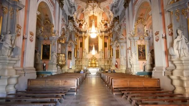 Vilnius Litauen Innenraum Der Kirche Der Heiligen Therese — Stockvideo