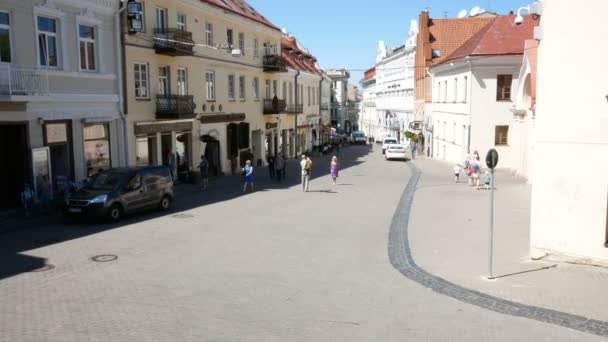 Vilnius Lituania Vista Las Puertas Calle Dawn — Vídeos de Stock